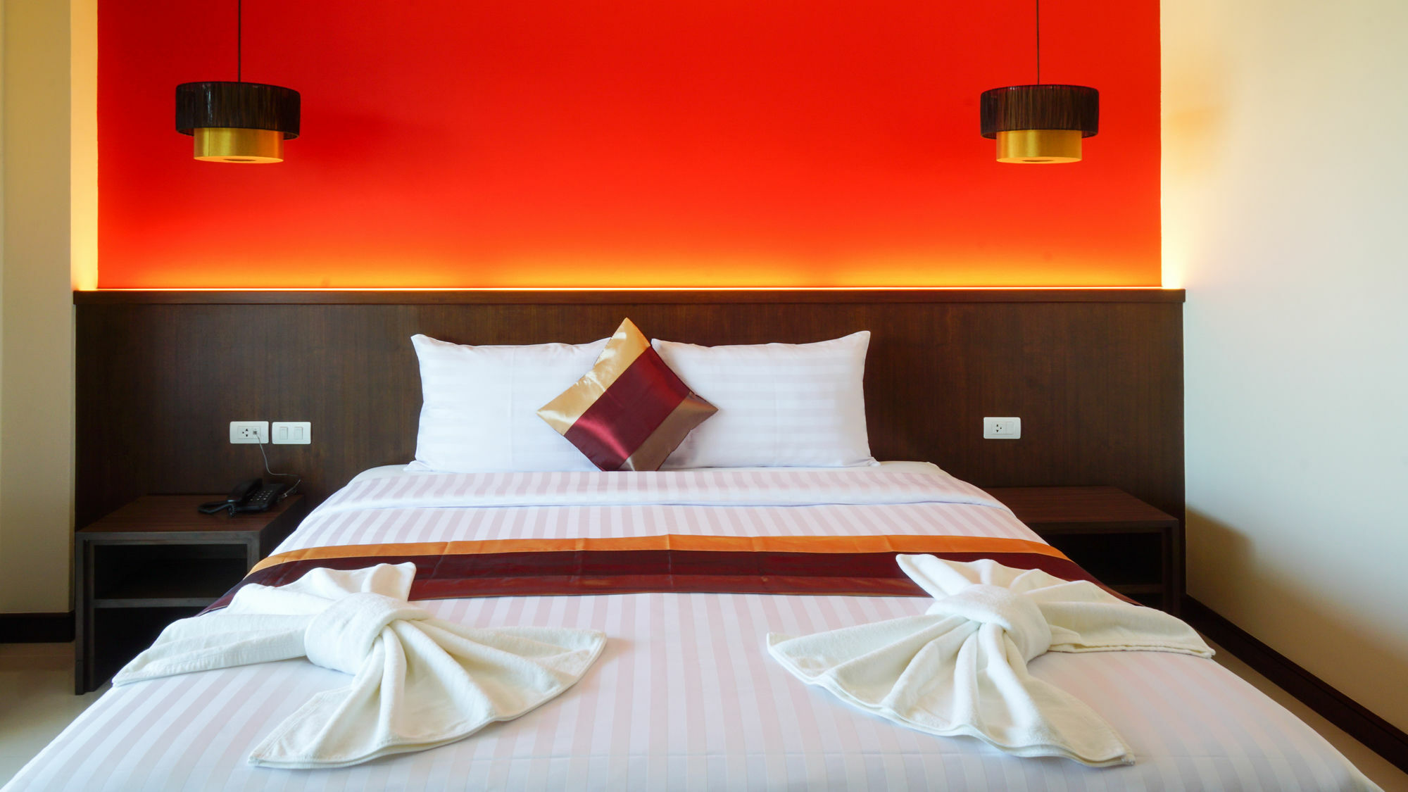 Visa Hotel Hua Hin - Sha Plus Экстерьер фото